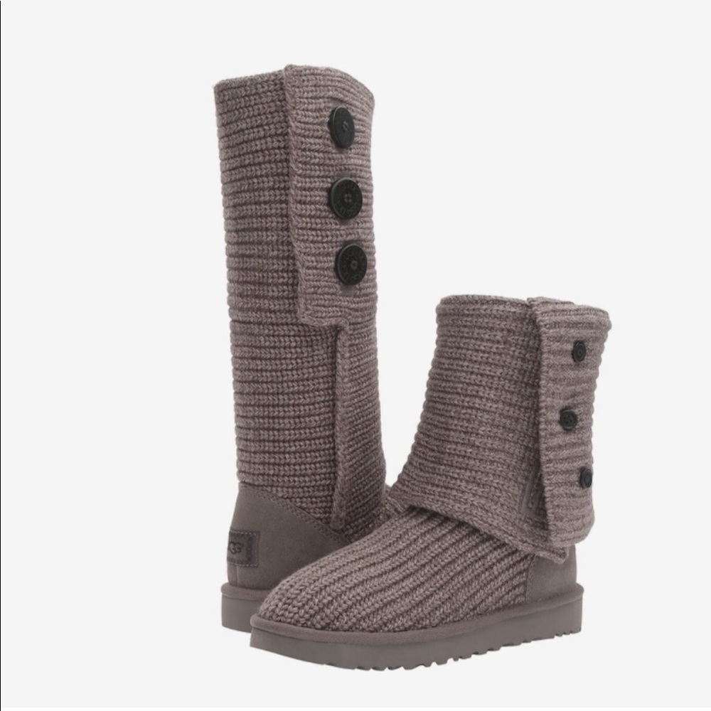 Gray UGG Boots, Classic Cardy II, Size 9 (US) Women